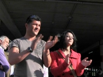 29M General Strike: a demonstration in Ferrol. Pedro hits on a girl and she ends up asking to be face-pissed